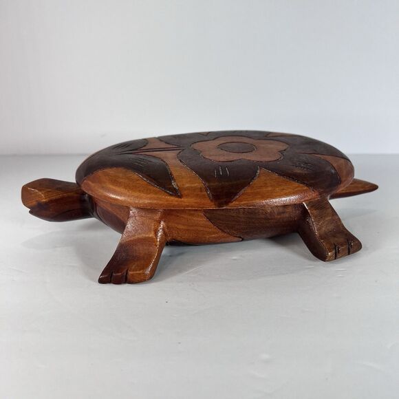 VTG Large Hand Carved Wooden Folk Art Turtle Trinket Box with Lid Coastal Decor - Picture 1 of 11